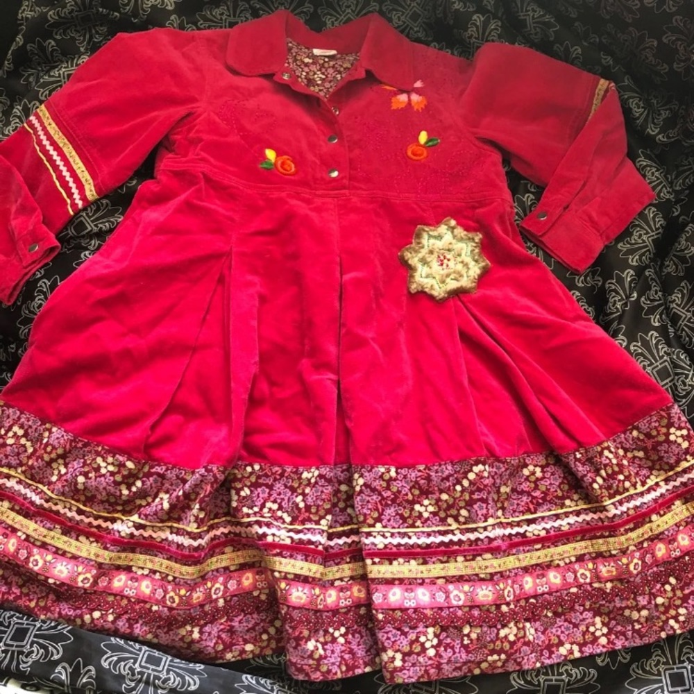 Size 122 (6/7) Oilily Velvet Dress